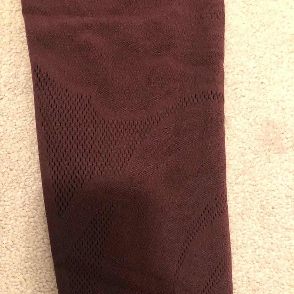 Lululemon - Picture 5 of 5